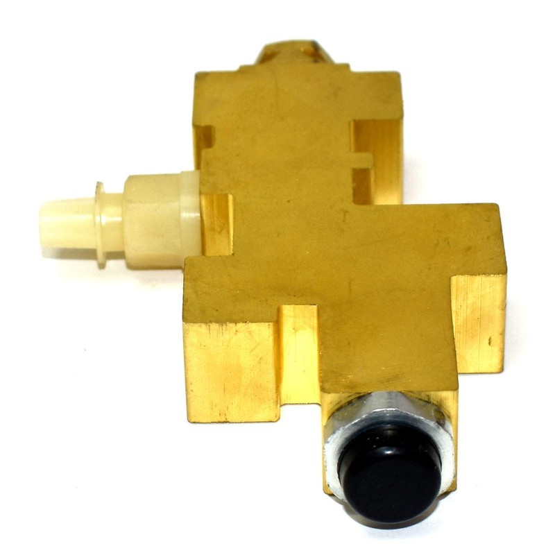 A-Team Performance Adjustable Brake Proportioning Valve - 1/2" & 7/16"