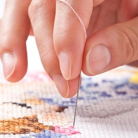 Couple Embroidery Art Sewing Needles Premium Stainless Steel Large Eye Sewing Needles 30 Pieces #24 with Modern Transparent Needle Box Perfect for Embroidery Hand Sewing and Crafts