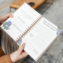 LDS Gospel Study Journal for Women with 52 Weeks of Guided Reflections, Quotes, and Habit-Tracking Spreads