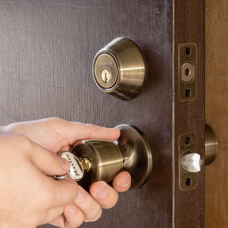 Master Lock Keyed Entry Door Lock, Single Cylinder Deadbolt with