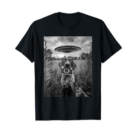 Funny German Shorthaired Pointer Ufo Selfie T-Shirt