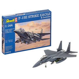 ドイツレベル 1/144 F-15E ストライクイーグル 爆弾付 プラモデル