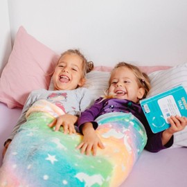 MUNSKT Kids Mermaid Tail Blanket, Glow In The Dark Blanket Unicorn and Mermaid Gifts for Girls, Little Mermaid Blanket Soft Flannel Fleece Toddler Mermaid Blanket with Rainbow Ombre Fish Scale Design