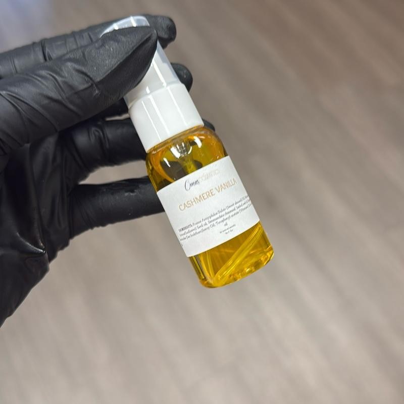 Sample Mini Moisturizing Body oils:_Sugar cookie