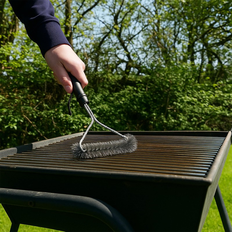 BBQ Grill Brush - Durable Cleaning Tool for Barbecue Grates,