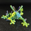 Articulated Winged Frog - Quantity: 1