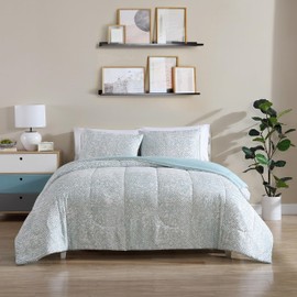 1888 Mills King Comforter Set, 3 Pieces Reversible (Solid and Geo Print), All-Season Lightweight and Soft Bedding with Easy Care, 1 Comforter (104”x92”) and 2 Pillow Shams (20”x36”)