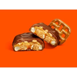REESE'S TAKE 5 Pretzel, Peanut and Chocolate King Size, Candy Bars, 2.25 oz (18 Count)
