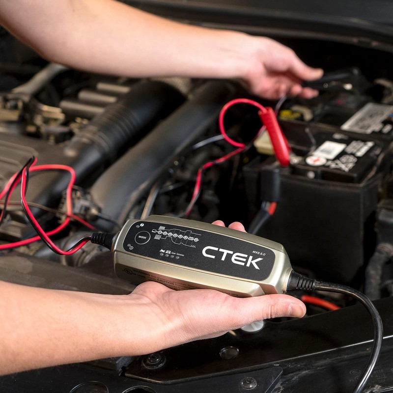 CTEK - 40-206 MXS 5.0 Fully Automatic 4.3 amp Battery