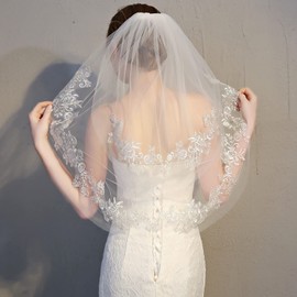 Lismyakey Bridal wedding veil with hair comb 2-Tier Appliqued Short Waist Length Bride Veil ​Wedding Lace Veil(Off White)