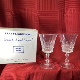 W.M. Dalton Set of 2 Vintage W.M. Dalton French Lead Crystal Wine Glasses Elegant