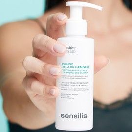 Sensilis Succini Jelly Oil Cleanser Cleansing Gel for Impurities, Sebo-Regulating, Moisturising and Warming, with Succinium Acid, for Sensitive Skin, 150 ml