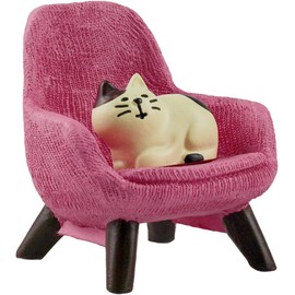 Miniature Cat Figurines with Small Sofa - Resin Mini Cat Figures, Kitten Miniature Desk Accessories - Perfect for Cat Lovers