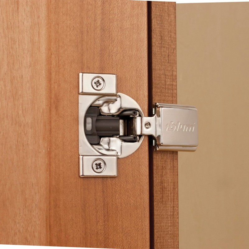 Blum Compact BLUMOTION Hinge (5 Pack), 1/2" Overlay, 105° Opening