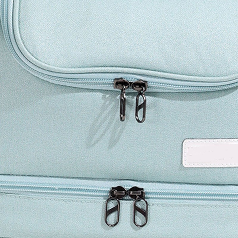 Travel Toiletry Bag Multiple Compartments Large Capacity Zipper Closure Wet