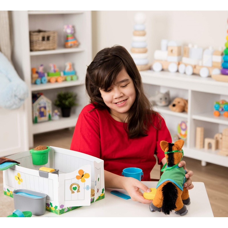Melissa & Doug Feed & Groom Horse Care Play Set