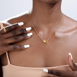 Herz Kette mit Buchstaben Kette Damen Halskette mit Herz Anhänger Buchstabenkette Gold Personalisiere Initialen A-Z Namenskette Herzkette Freundschaftskette Edelstahl Schmuck für Frauen Mädchen (J)