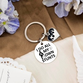 SOJUWEL Funny Get Well Soon After Surgery Gifts Keychain Knee Surgery Gifts for Women Men Stuntmen Broken Arm Hand Bone Elbow Injury Broken Leg Gift for Him I Do All My Own Stunts Keyring