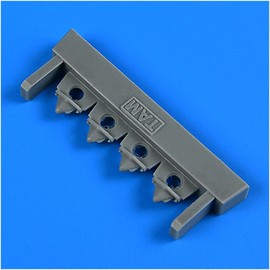 Quick Boost QIC49039 1/48 General Dynamics F-16C/CJ/N Fighting Falcon Remote Before Flight Cover (For Tamiya) Plastic Model Parts