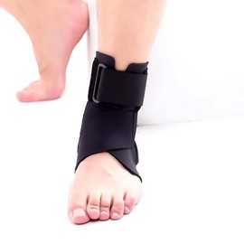Adjustable Ankle Support Brace | Neoprene Compression Wrap for Sprains, Plantar Fasciitis & Injury Recovery – Comfortable & Breathable Foot Stabiliser with Adjustable Straps – One Size Fits All