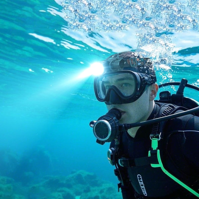 HECLOUD 3000 Lumens Super Bright Diving Headlamp IP68 Waterproof Dive