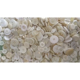 celloexpress White, Cream and Clear Buttons - Mixed Sizes of Various White, Cream and Clear Buttons for Sewing and Crafting - Pack of 250g