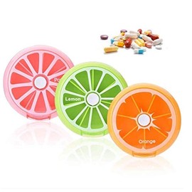 Yosoo Organizador De Pastilla, 3 Pcs PortáTil Giratorio Pastillero 7 DíAs Medicina Vitaminas Recipiente Dispensador De Almacenamiento Estilo De DiseñO De La Fruta
