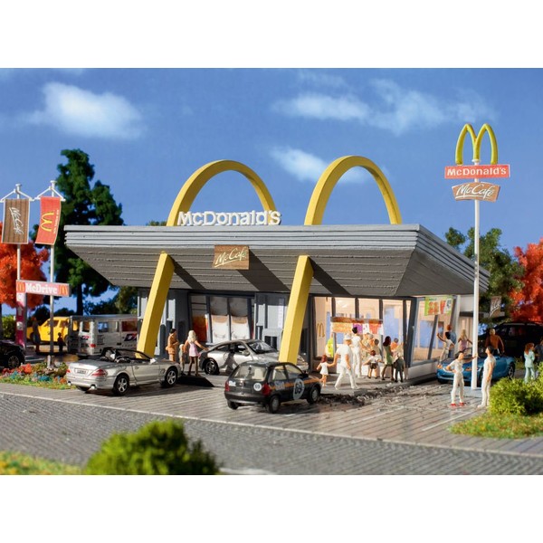 Vollmer 3634 - McDonald's (Imported from Germany).