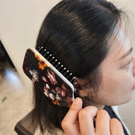 Retro antique floral square hairbrush