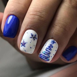 IMSOHOT Christmas Press on Nails Short Square Blue Fake Nails Cute Glitter Christmas Tree and Star Designs Full Cover Glue on Nails Glossy Acrylic False Nails for Women and Girls 24Pcs