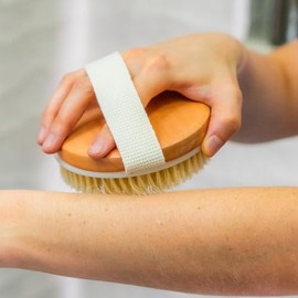 Woodlife® - Cepillo Corporal de Cerdas Naturales, Exfoliante y Estimulante, Ideal para Combatir la Celulitis y Mejorar la Circulación Sanguínea.