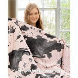 Cozy Cow Print Blanket, Super Soft Throw Blankets for Couch Bed and Travel, Plush Fuzzy Blanket for All Seasons, Non-Shedding Fleece Blanket, Cow Decor Stuff 50"x60" Pink
