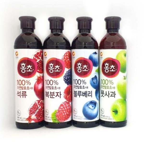 [Etualeve] Chungjungwon Naturally Fermented Red Vinegar Fermented and Aged Vinegar Drink 900ml x 1, Bokbunja/FREE / [에뚜알레브] 청정원 자연발효 홍초 발효숙성 식초음료 900ml 1개, 복분자／FREE