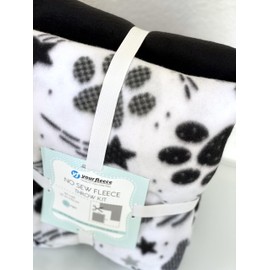 Pet Paw Prints Designs Anti-Pill Premium No-Sew Throw Fleece Fabric Kit (50x60)