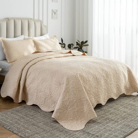 Auemtyn Twin/Twin XL Size Quilt Set 2 Pieces, Soft Lightweight Summer Bedspread, Reversible Microfiber Bed Coverlet for All Seasons, Beige, Floral Pattern (1 Quilt, 1 Pillow Sham)