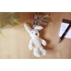 Schaffer Knuddel mich! 0252 Carrot Rabbit Pendant 12 cm Cream