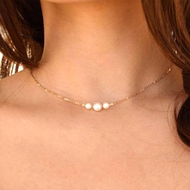 Allereya Vintage Pearl Pendant Necklace Pearl Choker Necklace Gold Pearl Chain Necklace Short Pearl Necklace Jewelry for Women and Girls