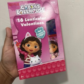 Paper Magic Gabby's Dollhouse 16 Lenticular Valentines Cards
