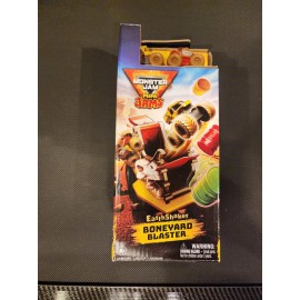 spinmaster MONSTER JAM Mini Earth Shaker Boneyard Blaster Playset 1:87 Scale (NEW)