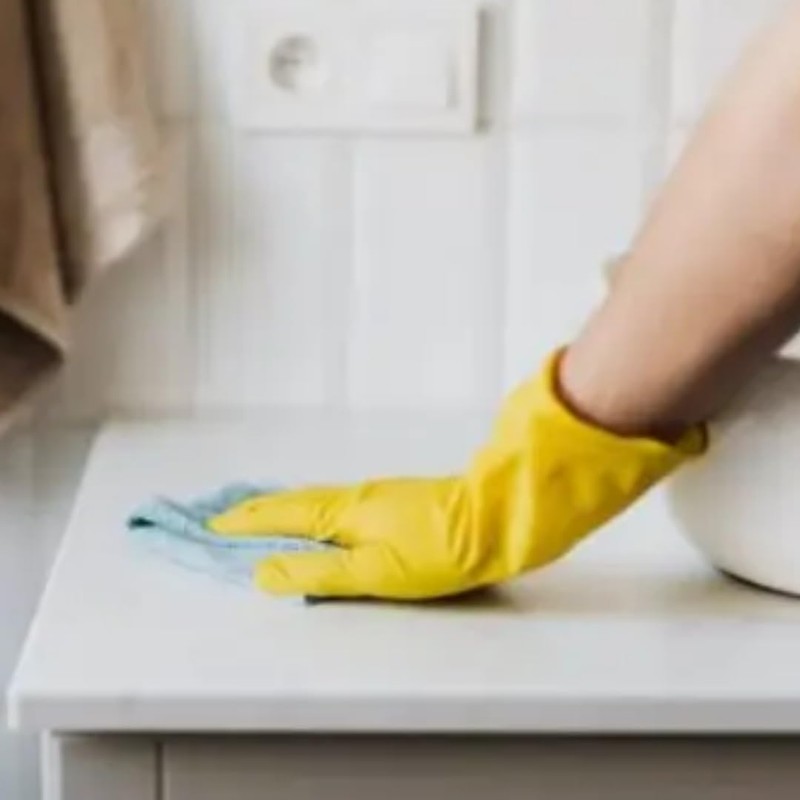 Comet Cleaner with Bleach, 21 oz Bottles, 2 Pack