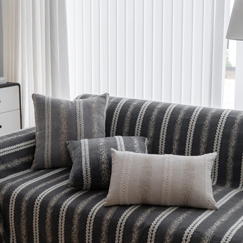 Fuyulacom Pack of 1 Decorative Throw Pillow Covers 12x20 Inch,