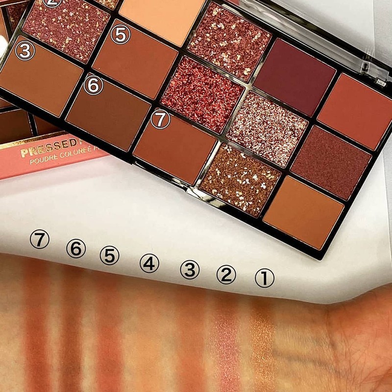 Invite Only Technic Eye Shadow Palette (15 Colors)