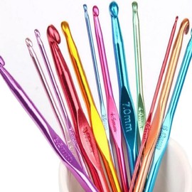 22 Pcs Crochet Hooks Set, Crochet Needles Set with Purple Storage Case, Ergonomic Knitting Blunt Needles Stitch Marker DIY Hand Knitting Craft Art Tools for Beginners