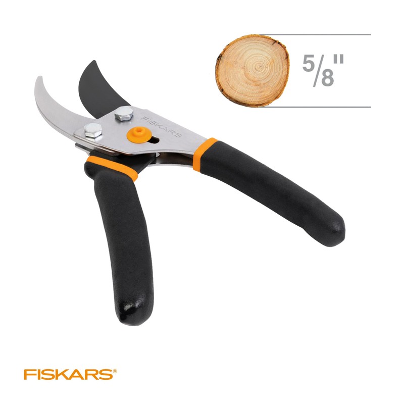 Fiskars Bypass Pruning Shears, 5/8-Inch Cut Capacity Garden Clippers, Gardening