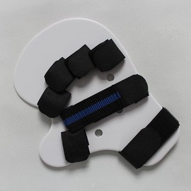 Finger training device Hand brace stroke Hand straightener splint for bent fingers hand splints for straightening fingers Resting hand splint Splint Finger Training Stroke Device (White Right Hand)