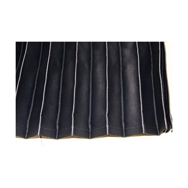 Truck Curtain, Black, Pleated Nap Curtain, Leather Style, Width 94.5 x Length 35.4 inches (240 x 90 cm) (2 Pieces), Comes with a Hook, Round, so it will surround the driver's seat. Grade 3 Blackout, Pleated Type, so it can be stored compactly. *Washable,
