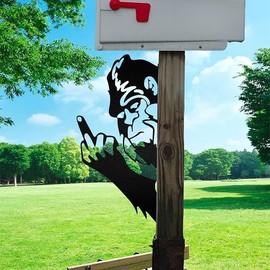 Ainovi Peaking a Boo Flipping Off Bigfoot Animal Metal Sign Art Ornament, Animal Peeping Around Signs Corner Tree Garden Fence Farmhouse Outdoor Home Decoration (Bigfoot)