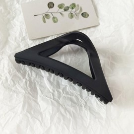 MILANA Hair Clip, Large, Triangular Hair Claw Barrette, Women's Hair Accessory, Elegant, Cute, Lightweight, Strong Hold, Hair Clip, Korean Style, Daily Use, Bathing, Office, Going Out, Wedding