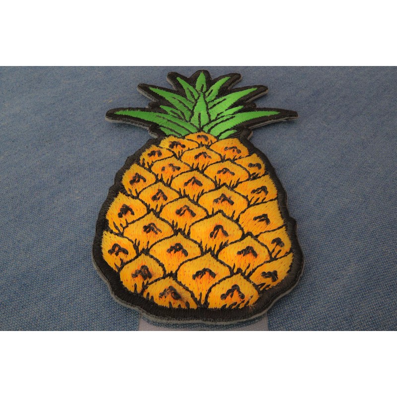 Ivamis Pineapple Patch - 2x3.5 inch - P7093