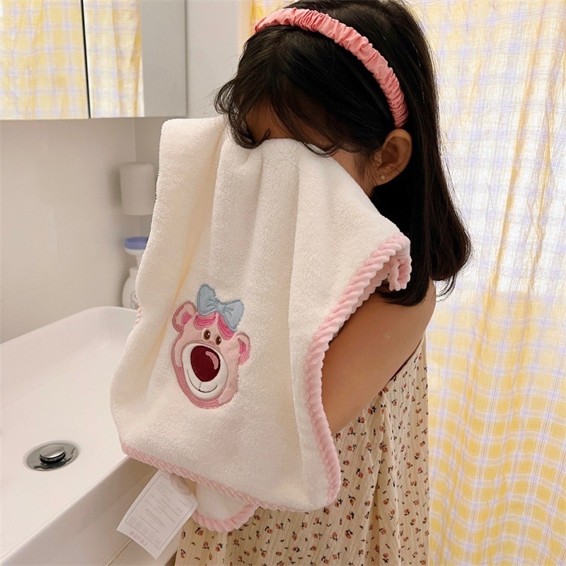2PCS Bath Towel Cute Bear Pattern Hemp Lace Soft Absorbent